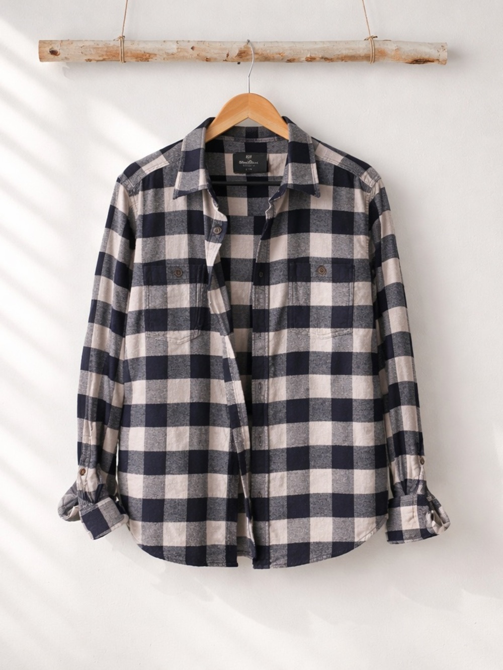 💥 Wind River Black White Buffalo Plaid Flannel Shirt Men’s Small